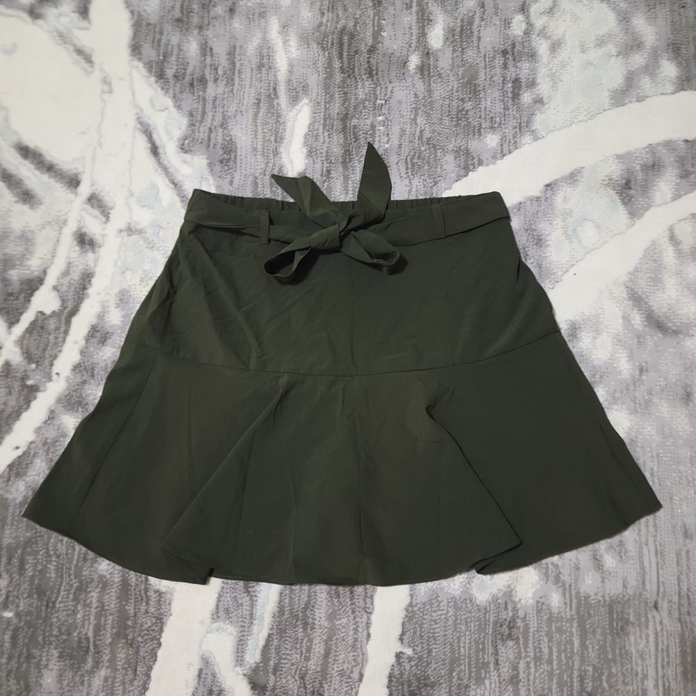 Soho Olive Green Skort Size M